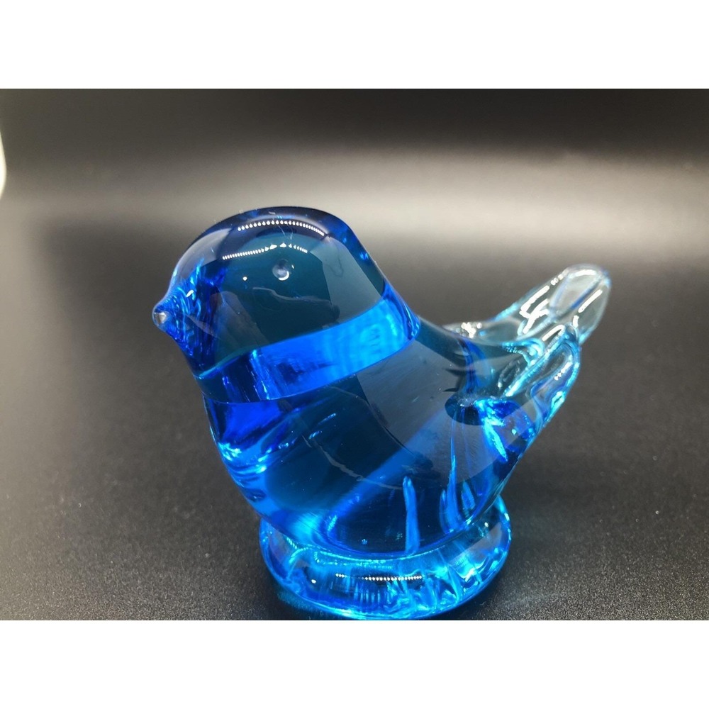 Titan Art Glass Happy‎ Little Bluebird Figurine Signed W Ward 1991 - Picture 5 of 8